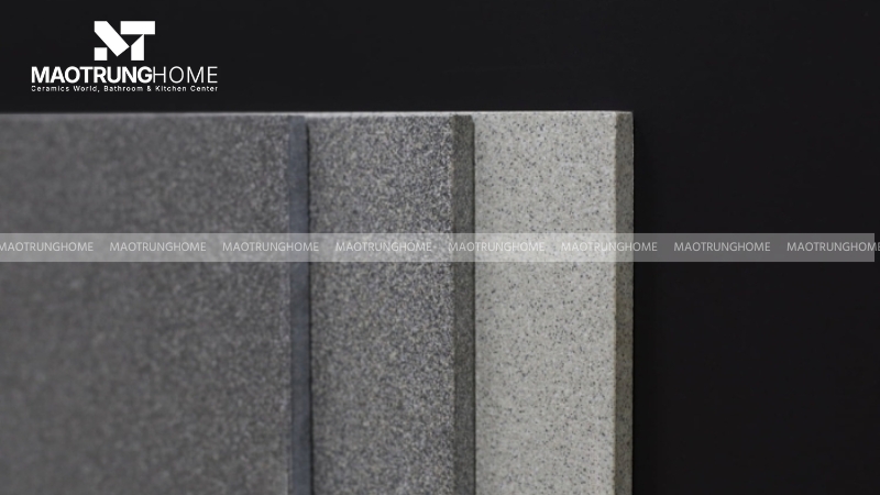 Bạn cần lưu ý lựa chọn kích thước gạch đồng chất phù hợp với diện tích