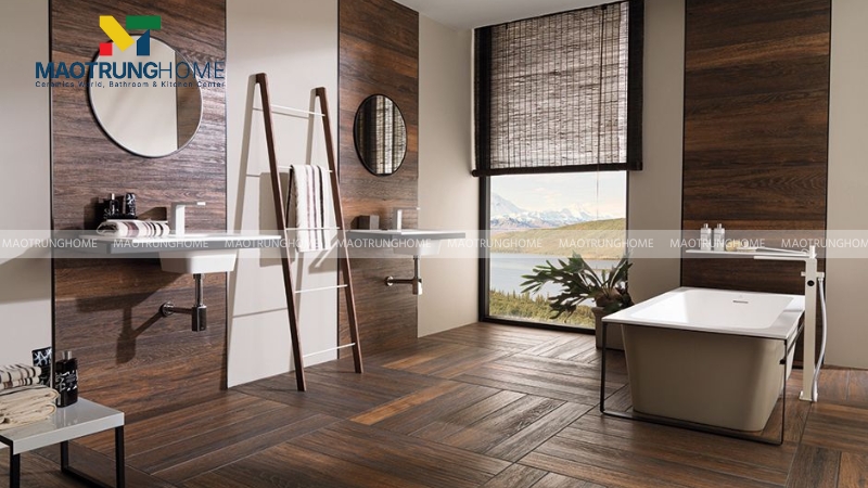 Sàn nhà tắm lát gạch giả gỗ tạo cảm giác ấm cúng