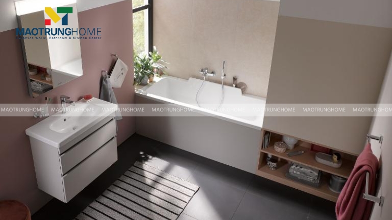 Trên gạch ốp lát