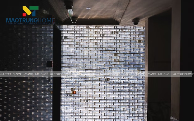 Gạch mosaic thủy tinh trong suốt