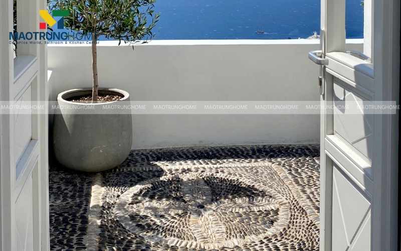 Gạch lót ban công họa tiết sỏi đá