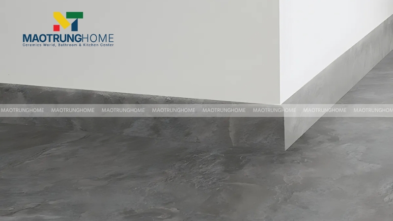 Gạch ốp chân tường thấp vân đá