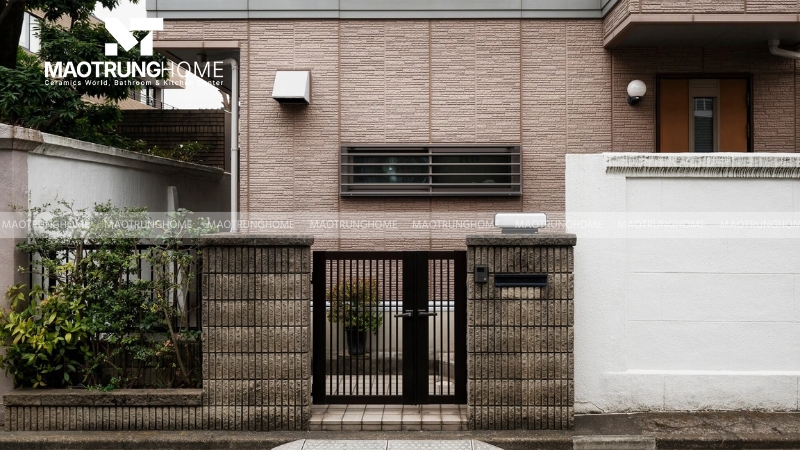 Mẫu gạch ốp trụ cổng và hàng rào sang trọng