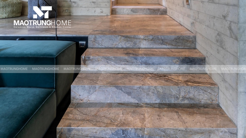 Mẫu gạch ốp tường cầu thang đẹp: Gạch giả đá (Mẫu 3).