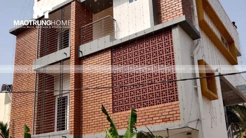 Gạch thông gió (gạch bông gió) ốp mặt tiền ngôi nhà mẫu 3.