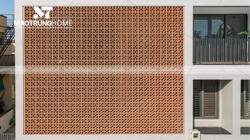 Gạch thông gió (gạch bông gió) ốp mặt tiền ngôi nhà mẫu 1.