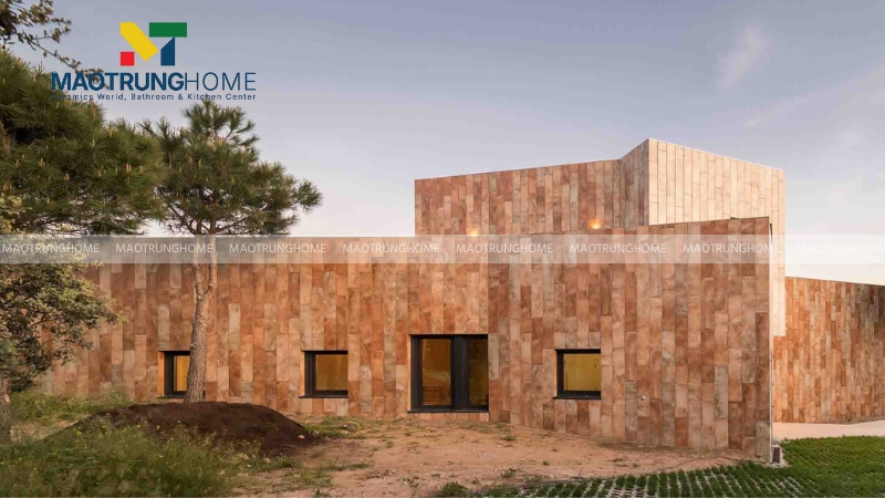 Chọn gạch theo phong cách ngôi nhà cổ điển, tân cổ điển.