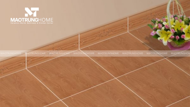 Việc ốp gạch len chân tường là một giải pháp thông minh