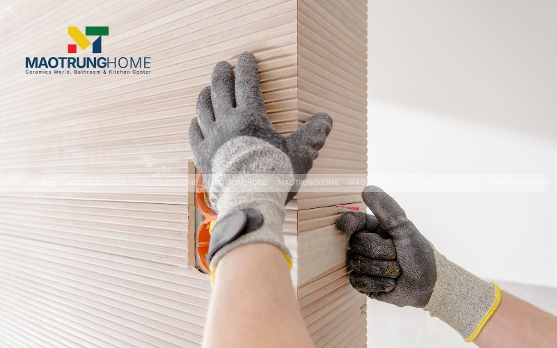 Khảo sát và xử lý bề mặt tường