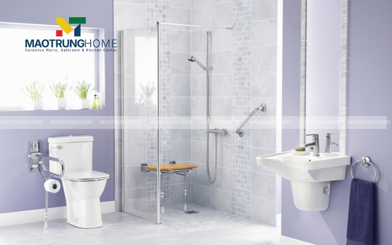 Nhà vệ sinh thông thoáng giúp giảm mùi hôi và ẩm mốc