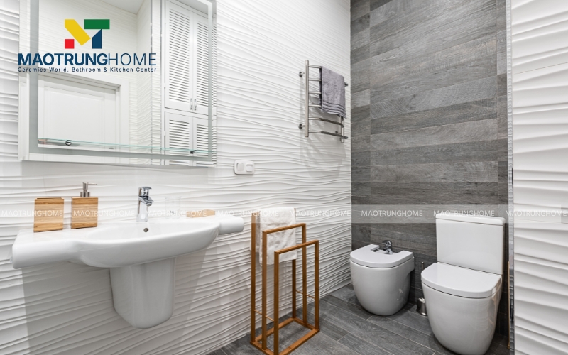 phòng tắm hiện đại ốp kịch trần