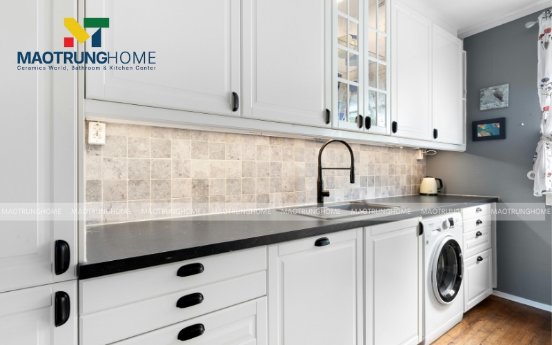 Phòng bếp ốp gạch bông độc đáo