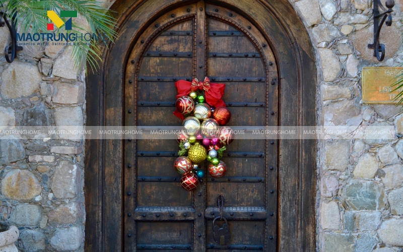Tường cửa chính ốp gạch giả đá độc đáo