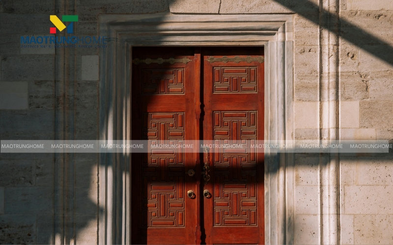 Tường cửa chính ốp gạch giả đá tự nhiên