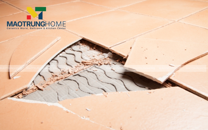 Ron gạch hoặc gạch bị nứt, bung vỡ