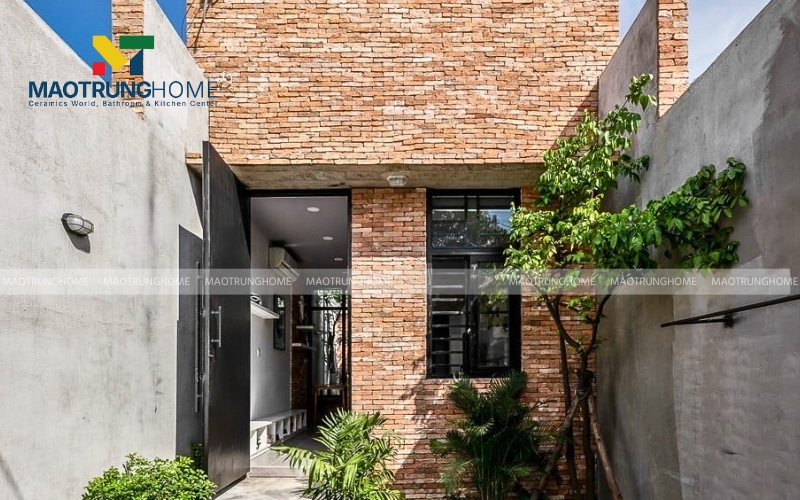 Gạch cotto phối màu ốp tường nhà ống