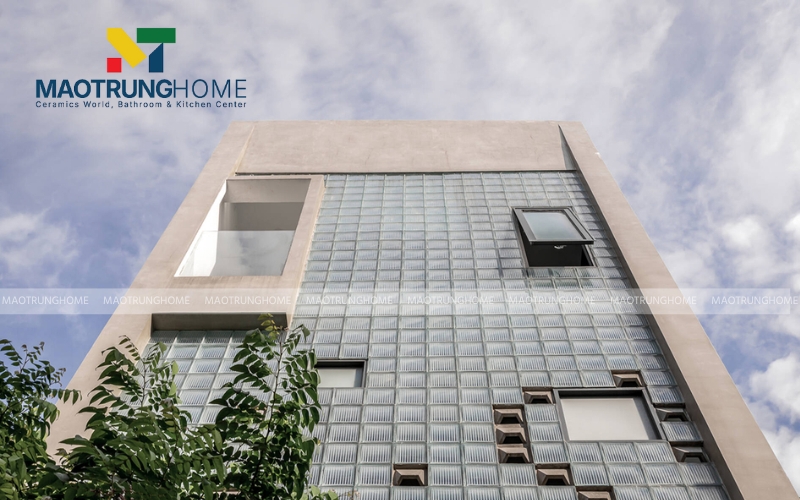 Gạch khổ lớn ốp tường nhà ống giả bê tông