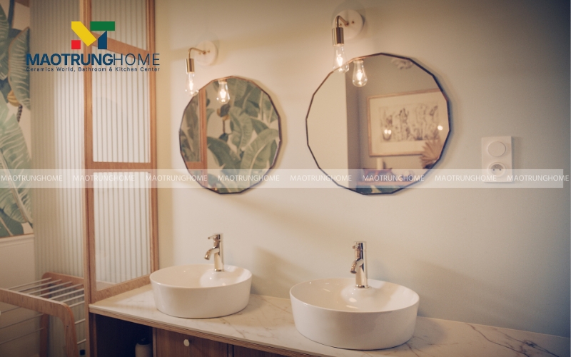 Điểm nhấn gương tròn trong nhà vệ sinh 