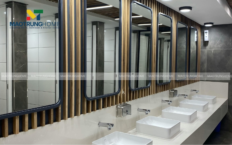 Nhà vệ sinh sang trọng phong cách cổ điển