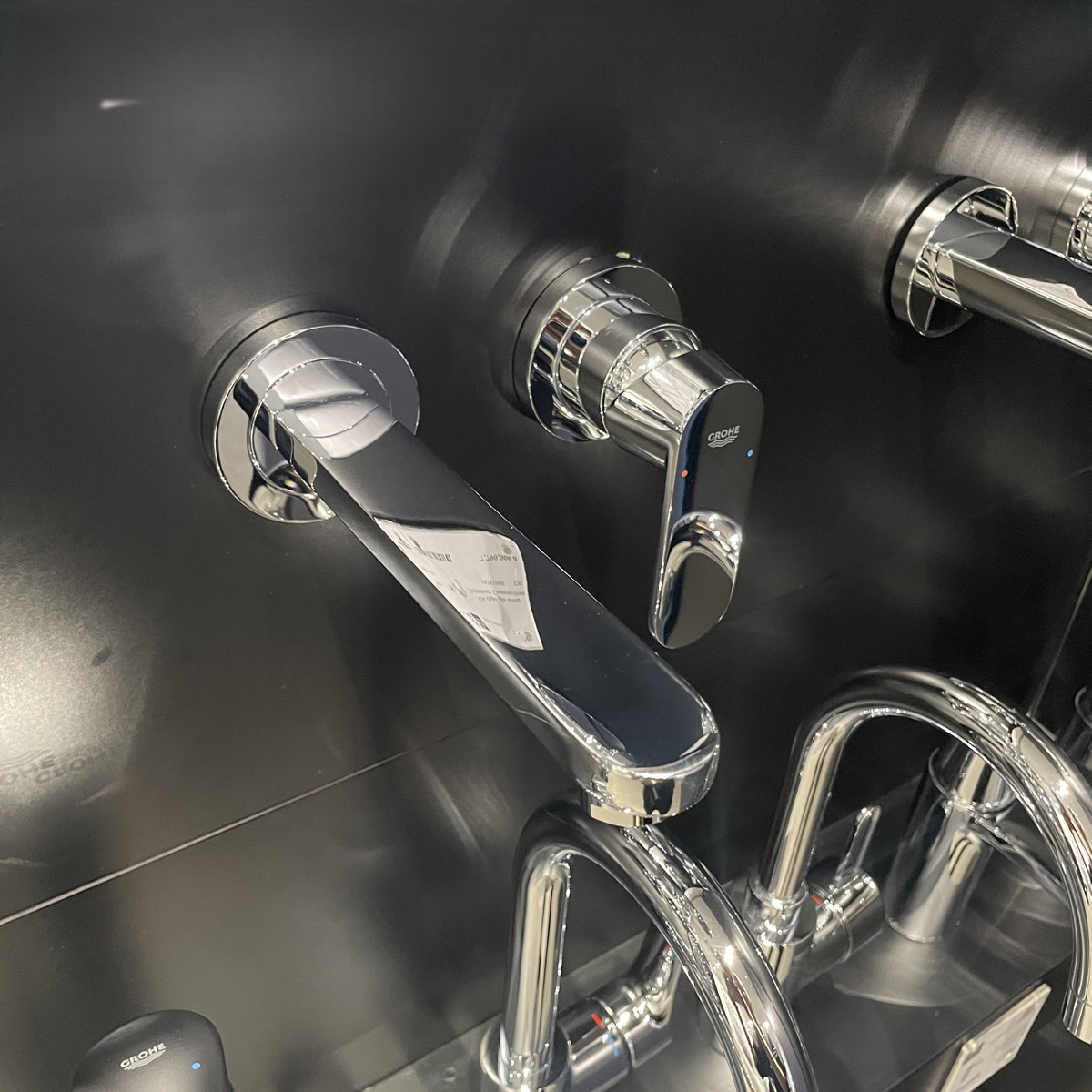 Vòi Lavabo nóng lạnh gắn tường 2 lỗ Eurosmart Cosmopolitan GROHE 19381000 - Ảnh 8