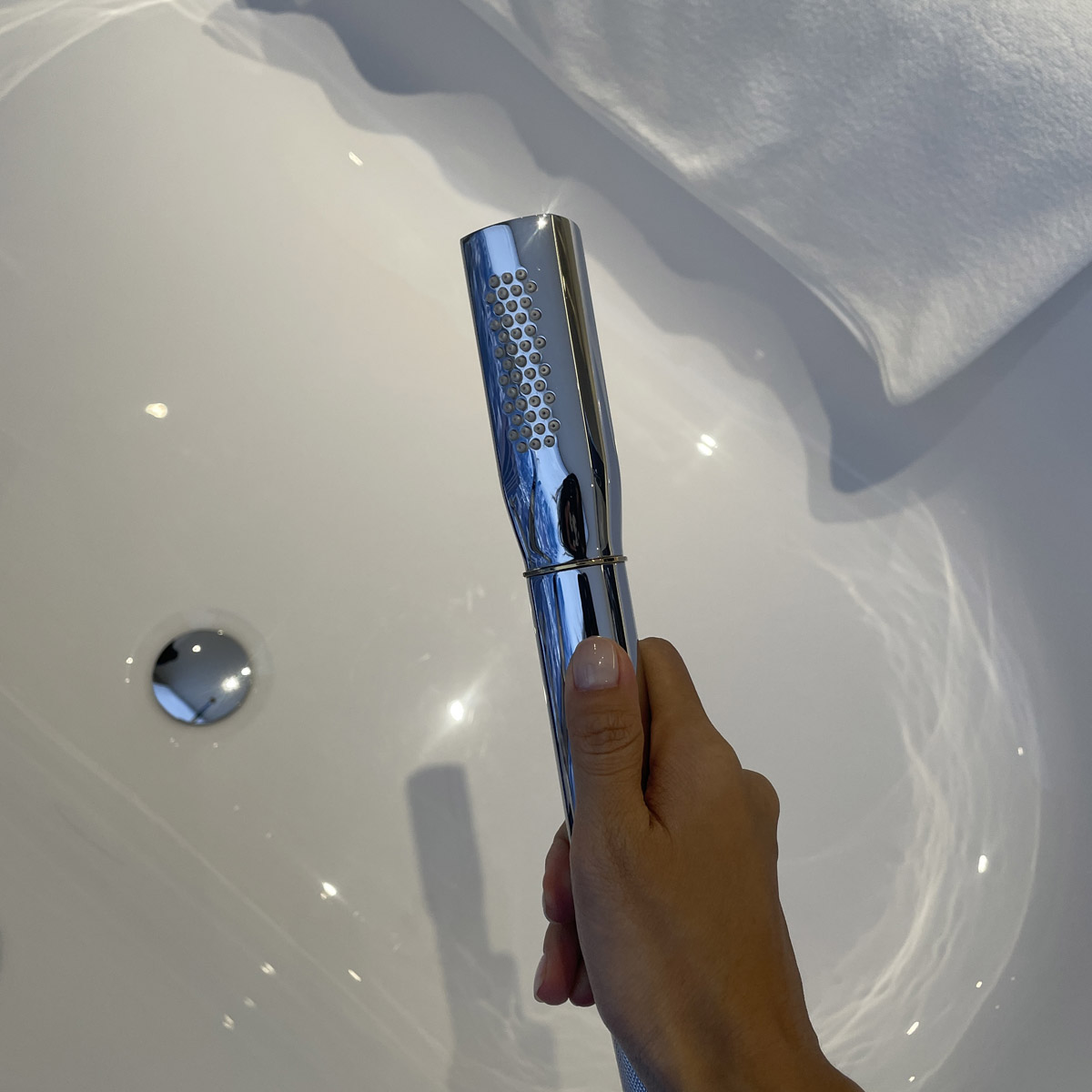 Vòi xả bồn tắm đặt sàn Grandera GROHE 23318IG0 - Ảnh 10