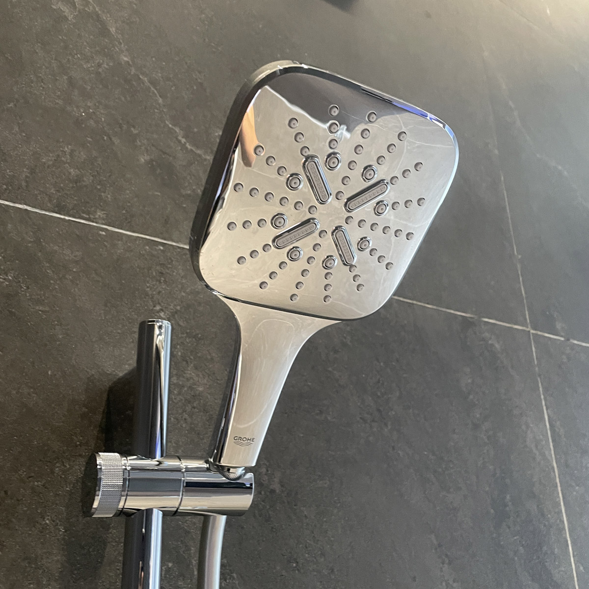 Bộ tay sen tắm và thanh trượt SmartActive 3 chế độ GROHE 26583000 - Ảnh 5