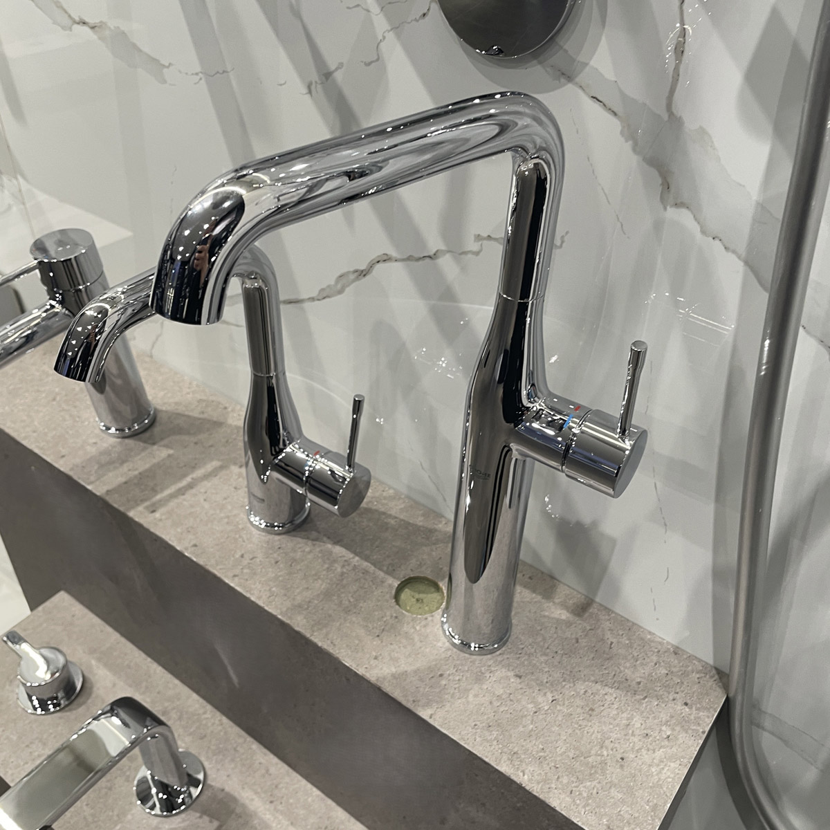 Vòi Lavabo nóng lạnh Essence XL-size GROHE 32901001 - Ảnh 7