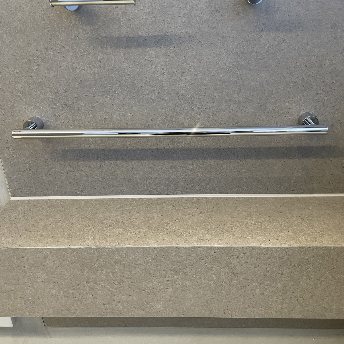 Thanh treo khăn đơn Atrio GROHE 40309003 - Ảnh 5