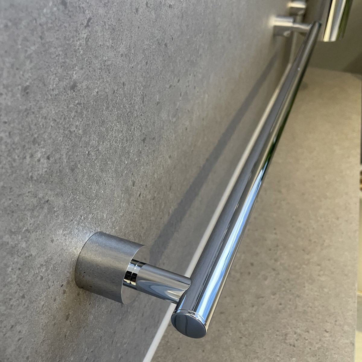 Thanh treo khăn đơn Atrio GROHE 40309003 - Ảnh 8