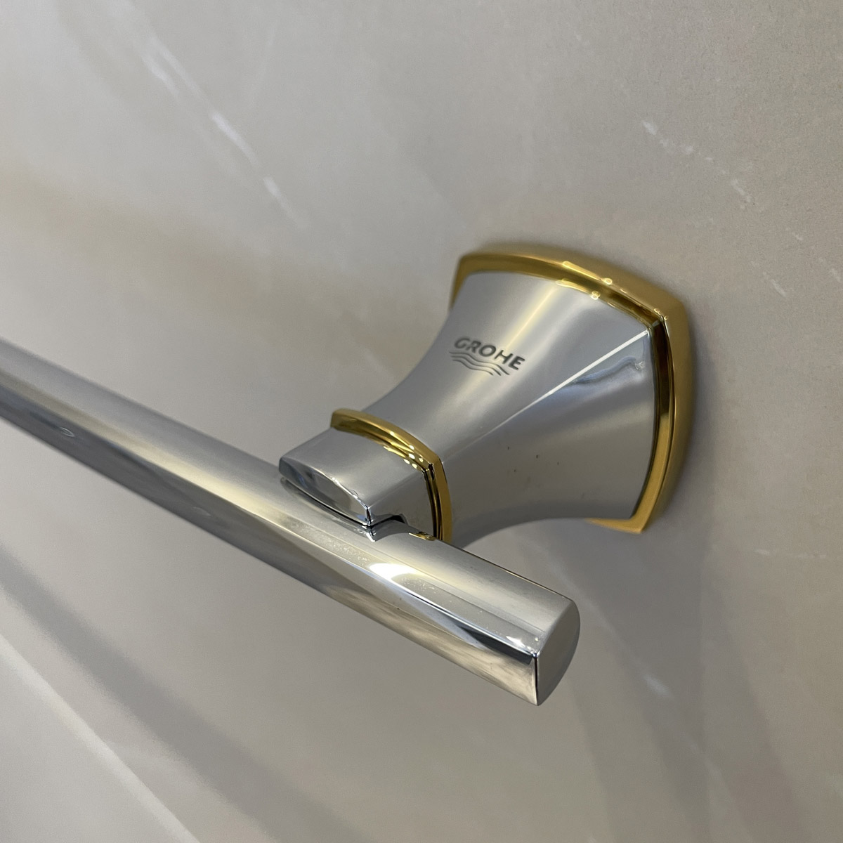 Thanh treo khăn Grandera GROHE 40629IG0 - Ảnh 6