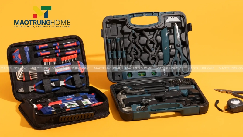 Dụng cụ và vật tư cần thiết để sửa chữa bị rỉ nước