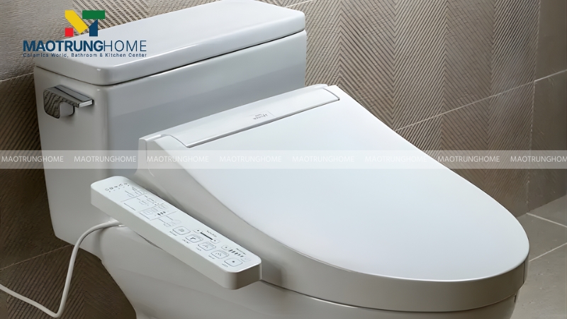 Bồn cầu thông minh TOTO an toàn cho người lớn tuổi và trẻ em