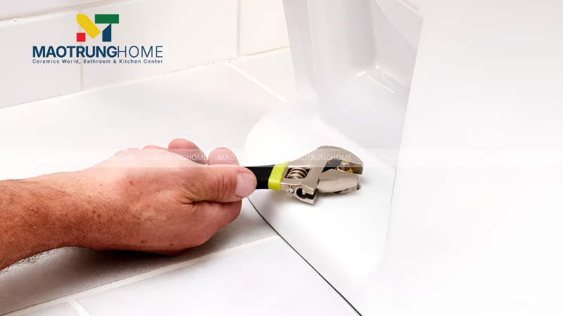 Tháo các bộ phận kết nối