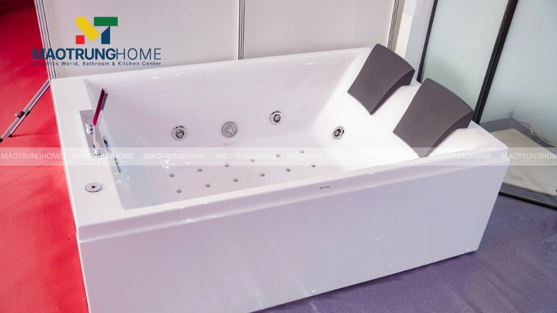 Vệ sinh và bảo dưỡng bồn tắm massage đúng cách