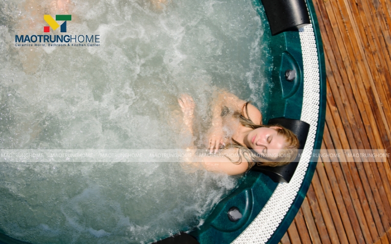 Bồn tắm thủy lực còn được gọi là bồn tắm massage