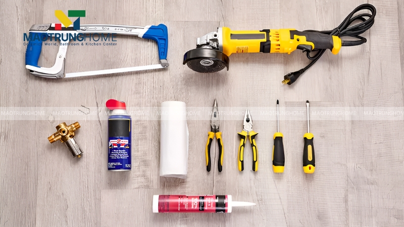 Chuẩn bị dụng cụ và kiểm tra mặt bằng trước khi lắp đặt