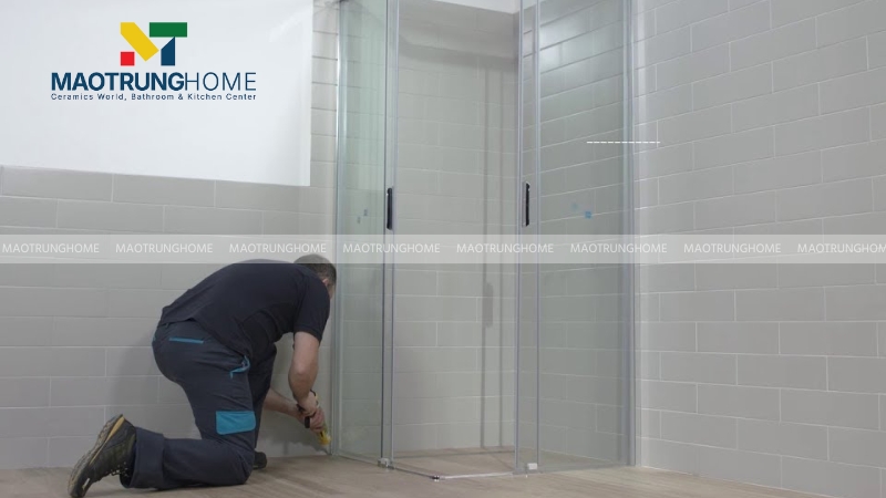 Lắp các tấm vách kính cố định