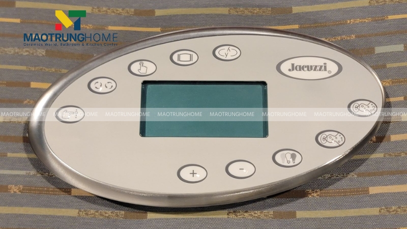 Bảng điều khiển của bồn Jacuzzi