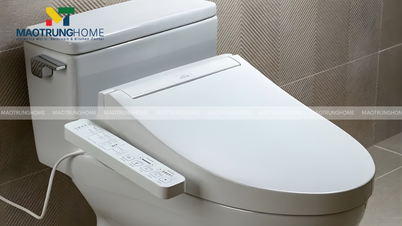 Nắp rửa điện tử được tích hợp các chức năng hiện đại