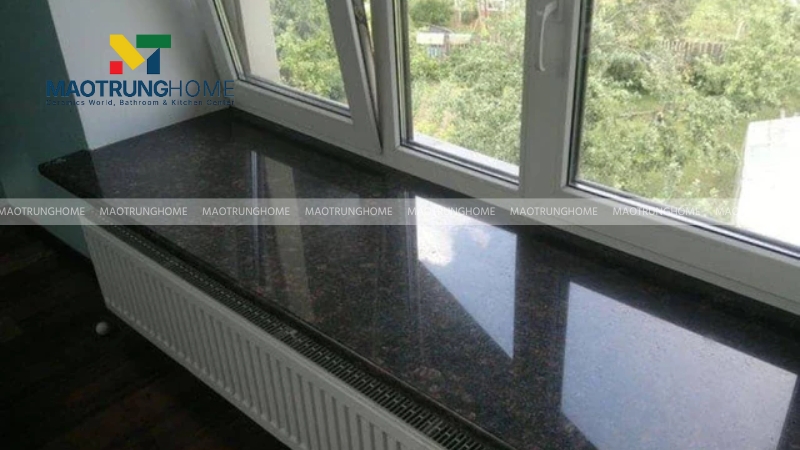 Ốp gạch bậu cửa sổ với đá Marble