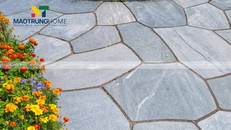 Độ chống trơn trượt: An toàn là trên hết