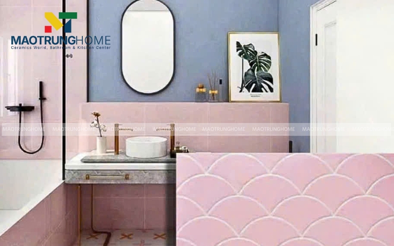 Bề mặt men không chỉ quyết định thẩm mỹ mà còn dễ lau chùi