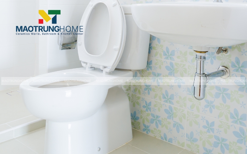 Tường nhấn gạch họa tiết