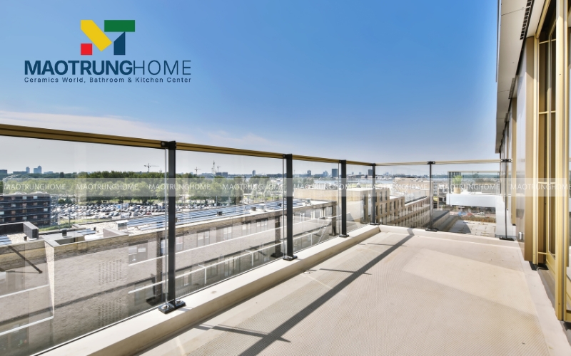 Gạch xám khói lát ban công chịu lực và chống chịu thời tiết khắc nghiệt