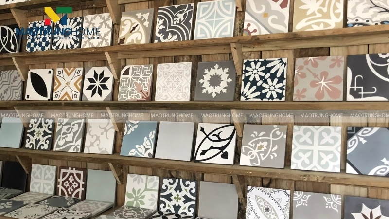 Giá gạch bông dao động từ 300.000đ đến 600.000đ