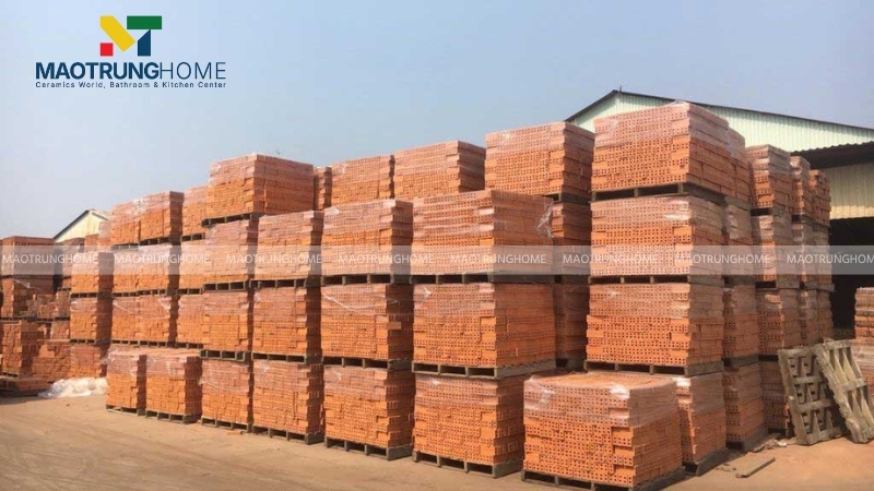 Bạn nên kiểm tra chất lượng gạch và lô sản xuất