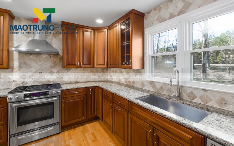 Cách phân chia khu vực chức năng khéo léo bằng màu sắc gạch