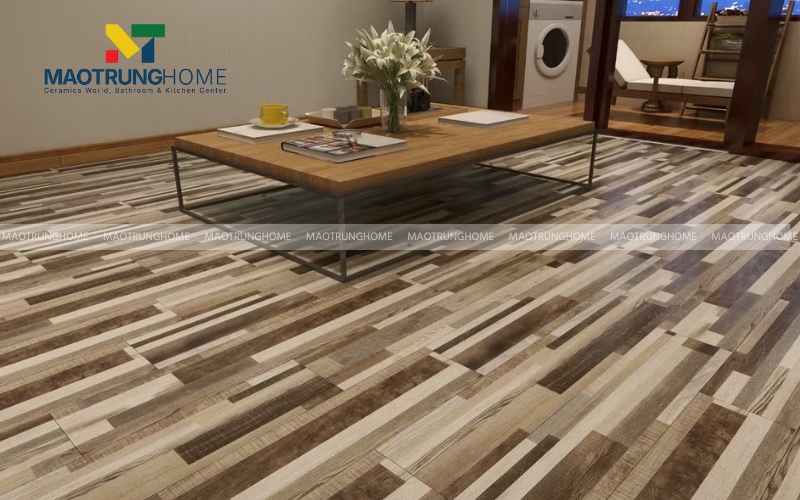 Gạch vân gỗ màu nâu đất giúp sàn nhà luôn sạch sẽ và sang trọng