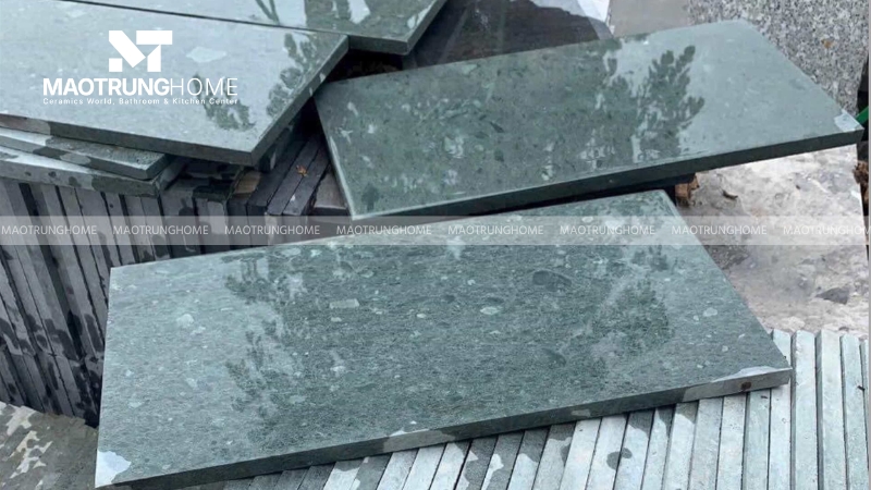 Gạch xanh rêu và xanh bạc hà hiện đại