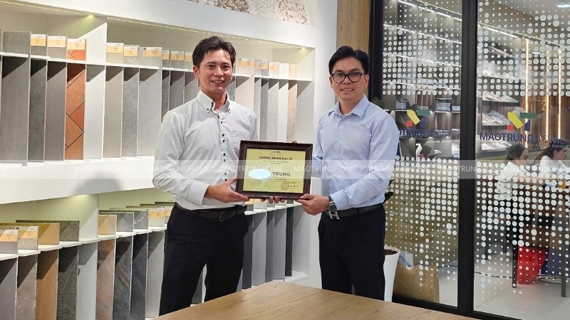 Mao Trung Home cung cấp đầy đủ các dòng gạch lát nền xanh ngọc
